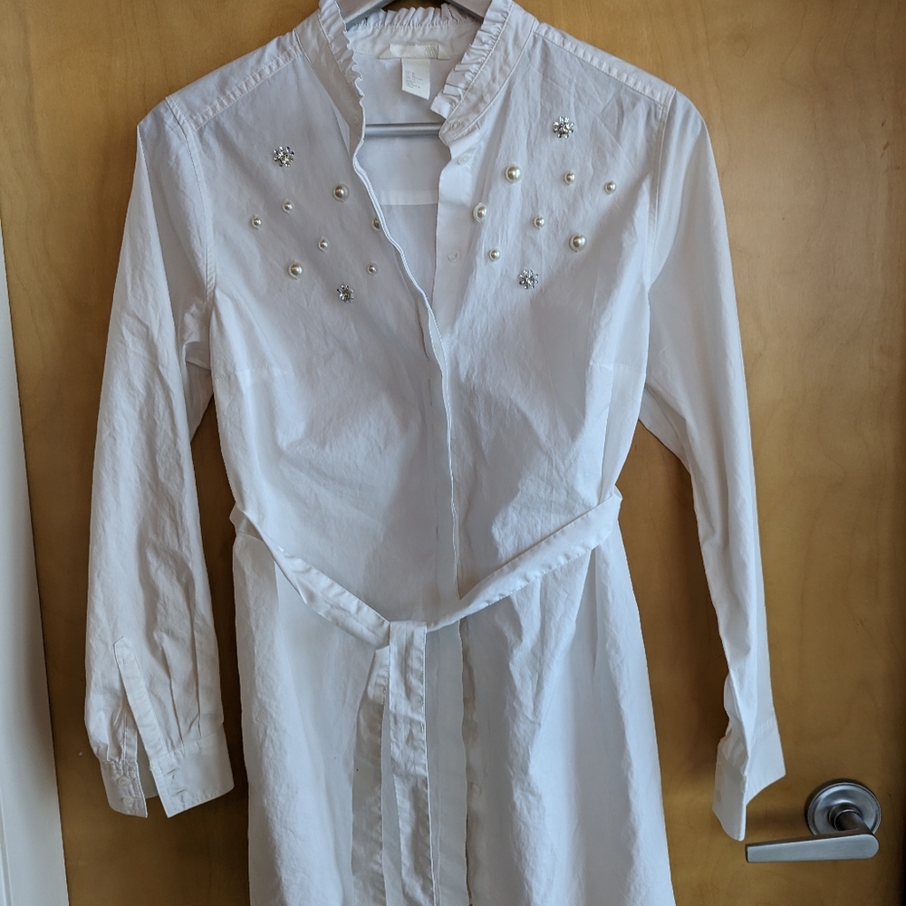 NWOT H&M maternity blouse